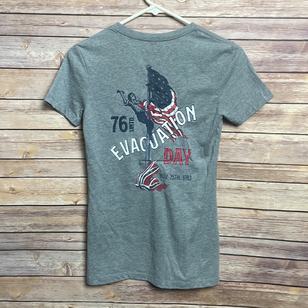 NWOT Women’s 1776 United Front & Back Printed Graphic Tee - Picture 2 of 3